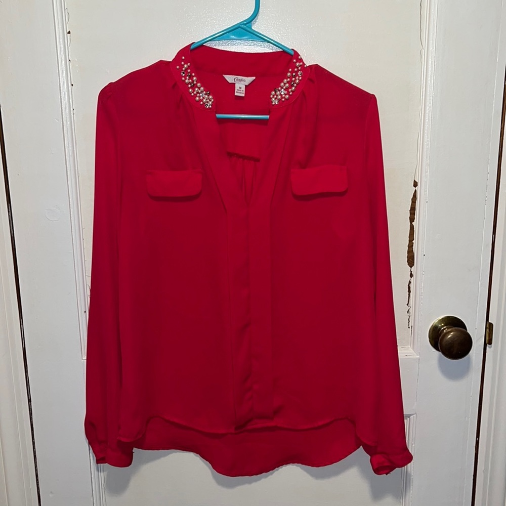 Pink blouse with detail collar